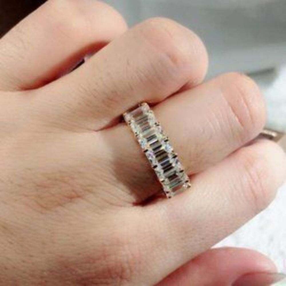NEW 18K Yellow Gold Baguette Diamond Eternity Ring